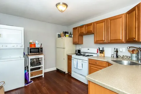 16-18 Macdougal Street Kittery ME 03904