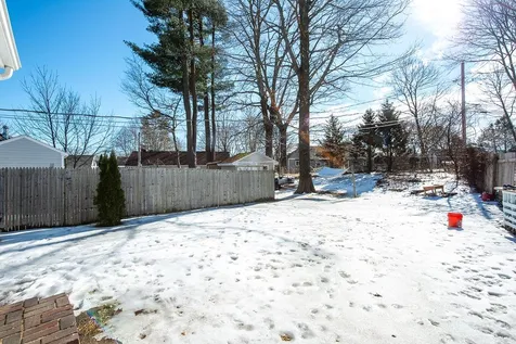 16-18 Macdougal Street Kittery ME 03904