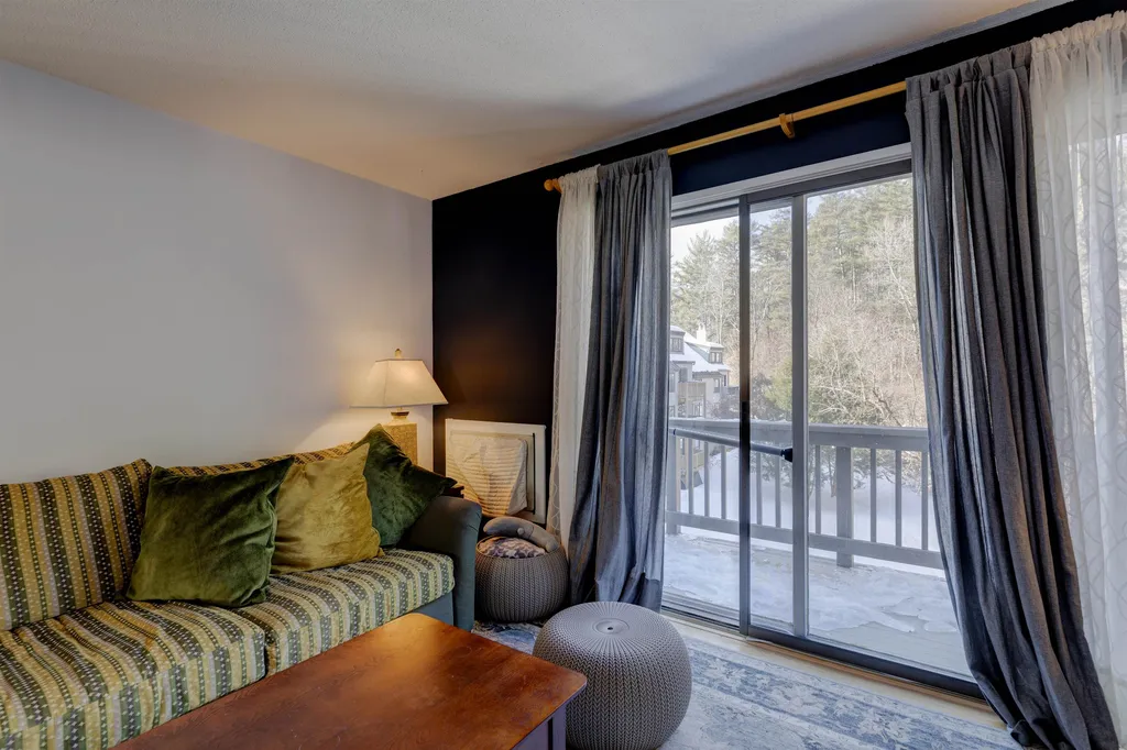 118 Brook Hollow Road Hanover NH 03755