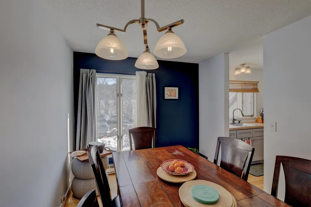 118 Brook Hollow Road Hanover NH 03755