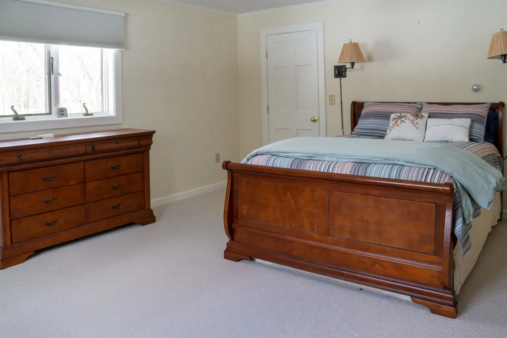 14 Nostrand Way Alstead NH 03602