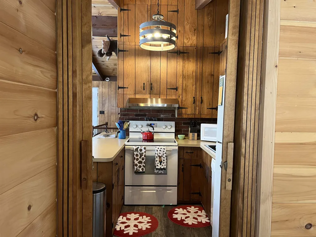 68 Glebe Mountain Road Windham VT 05359
