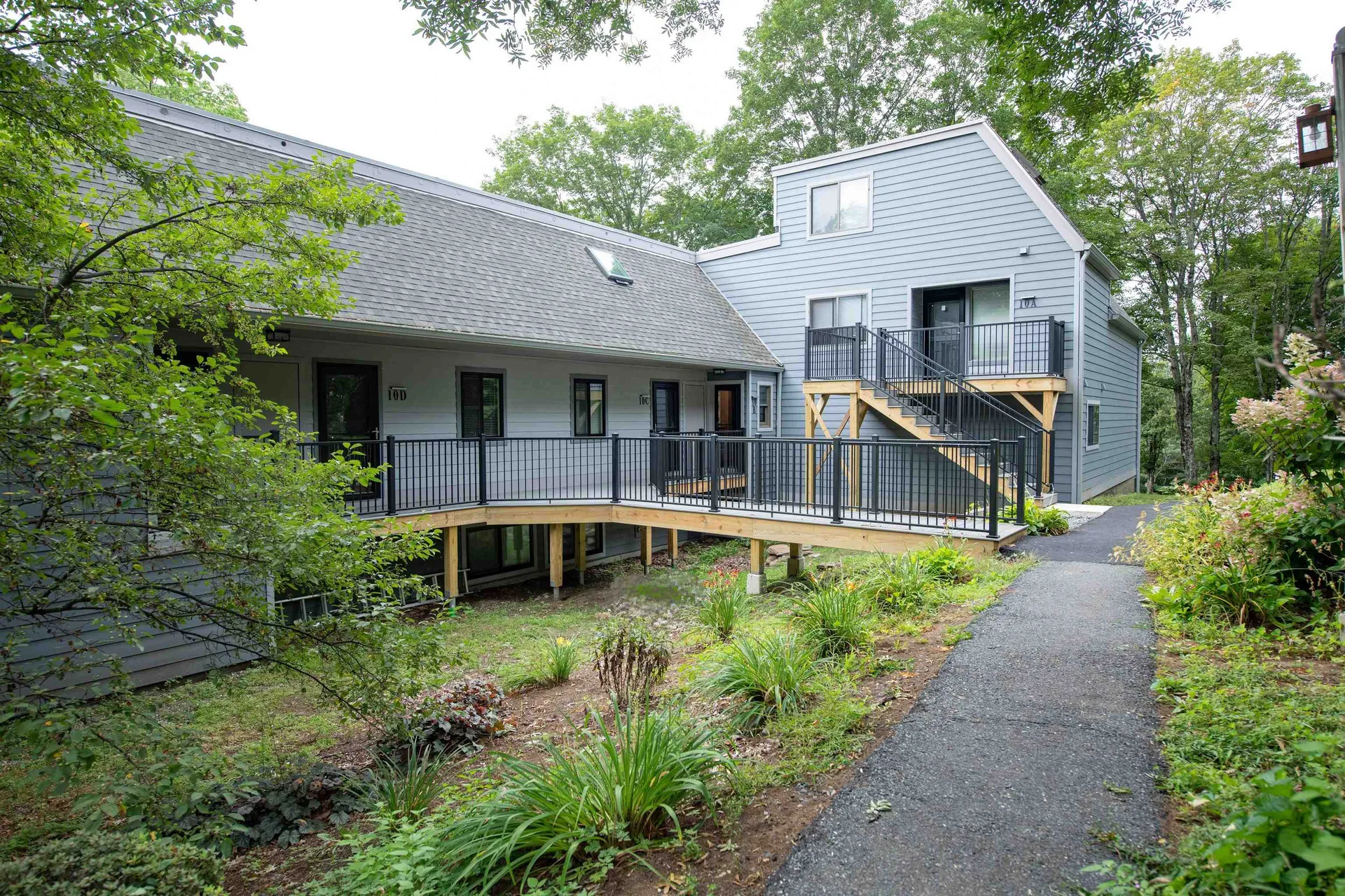105 Williams Lane Hartford VT 05059