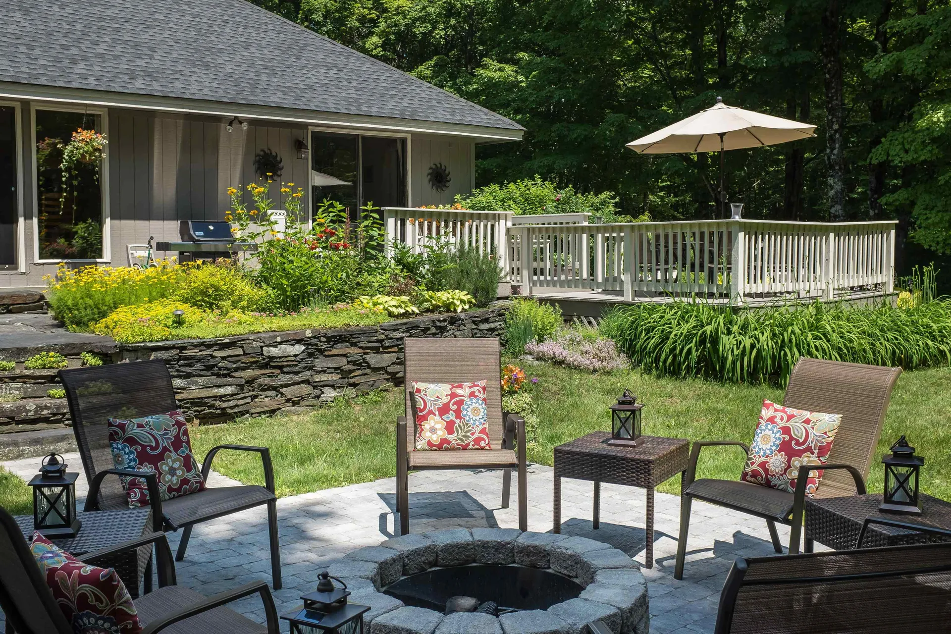 87 Robbins Hill Hartford VT 05059