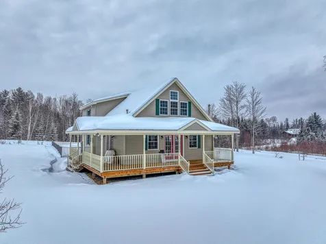 10 Sunrise Drive Whitefield NH 03598