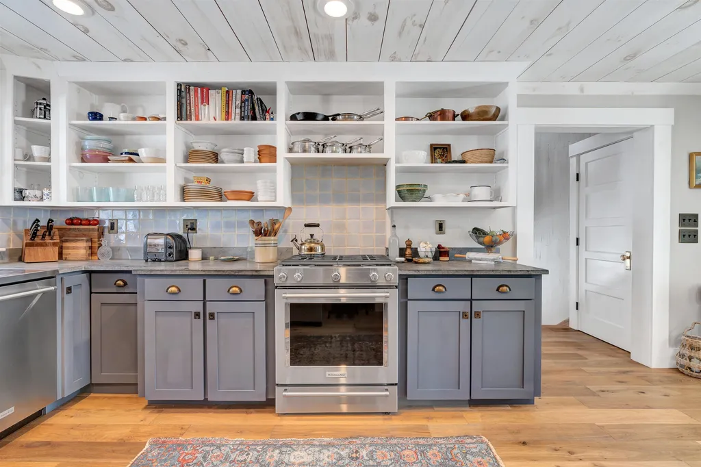 4678 South Road Woodstock VT 05071