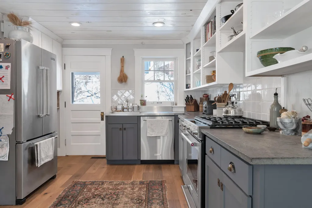 4678 South Road Woodstock VT 05071