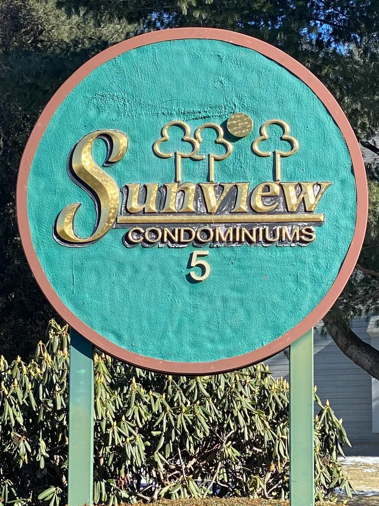 5 Tsienneto Road Derry NH 03038