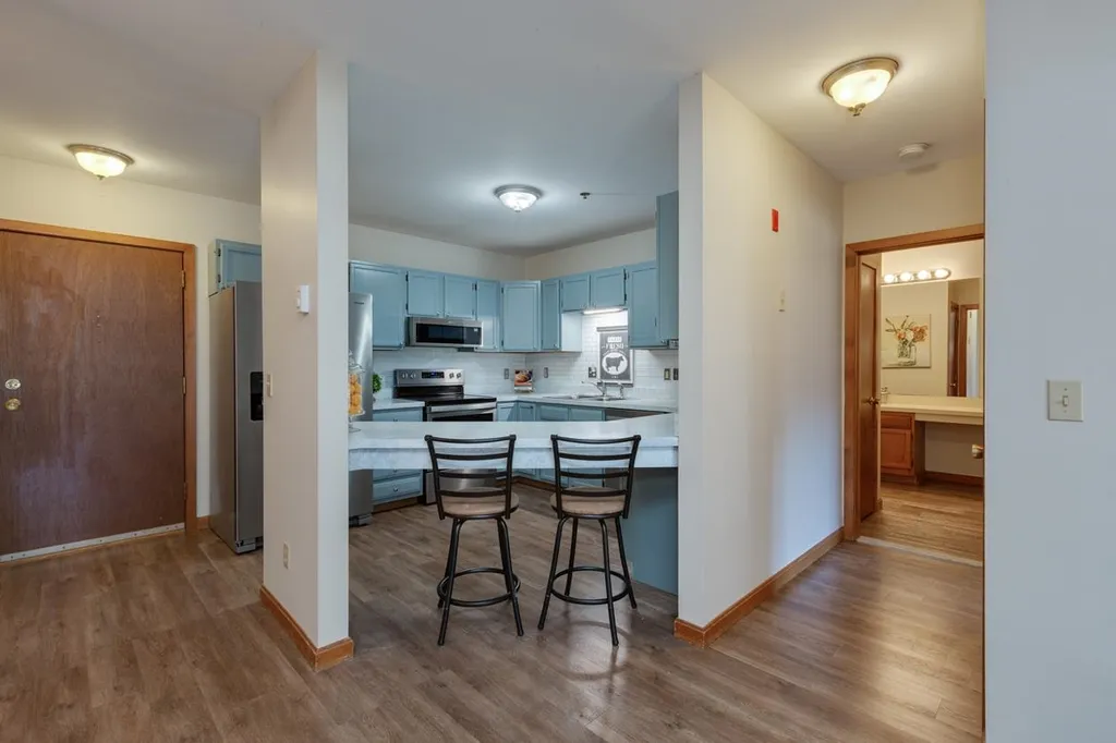 5 Tsienneto Road Derry NH 03038