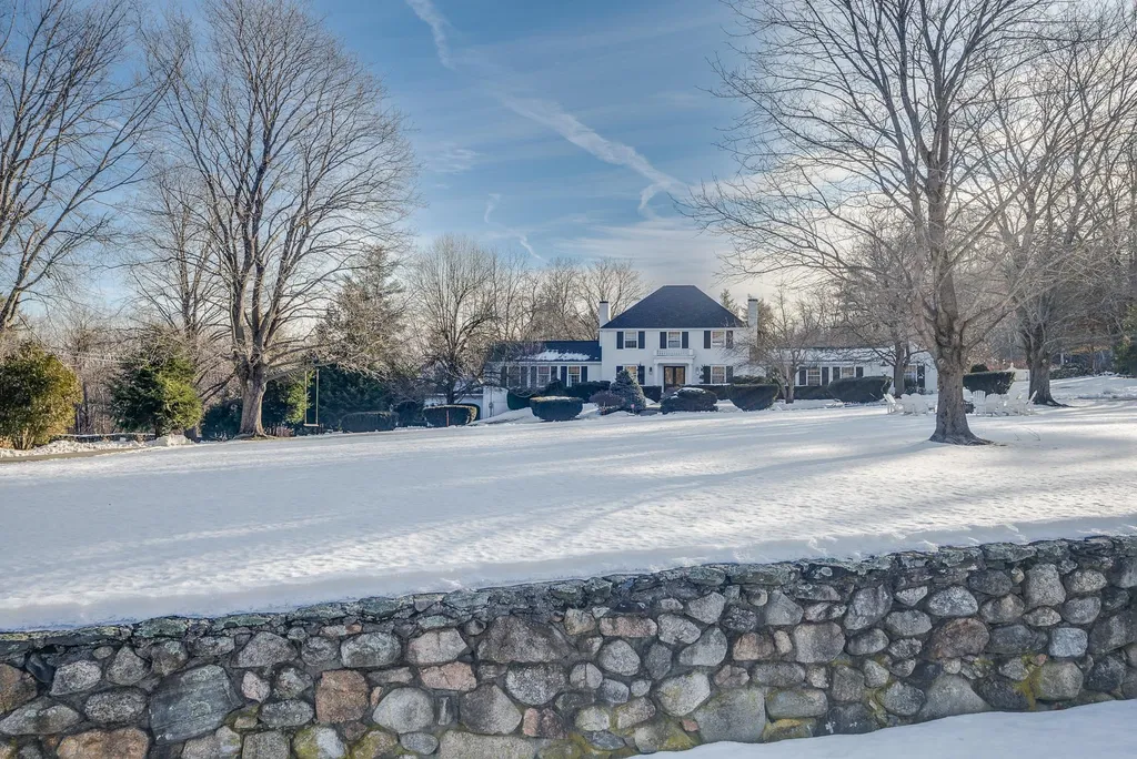77 Horizon Drive Bedford NH 03110
