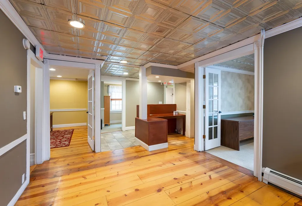 10 E Pearl Street Nashua NH 03060