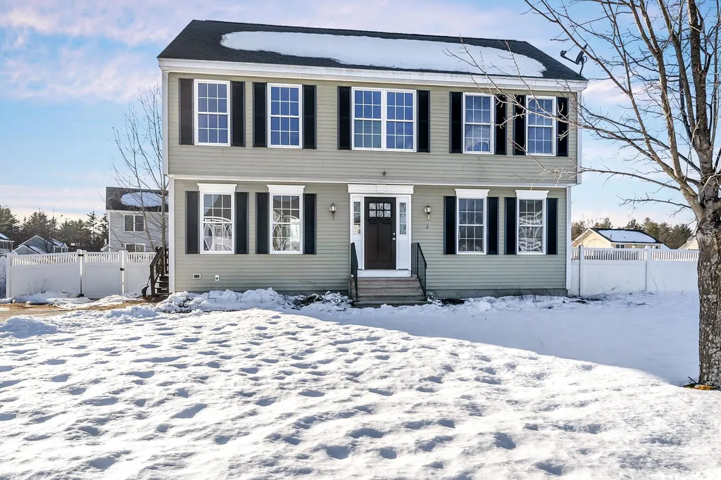 3 Amy Way Concord NH 03303
