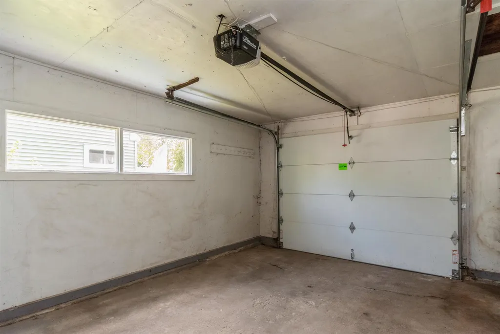 248 Whitney Avenue Manchester NH 03104