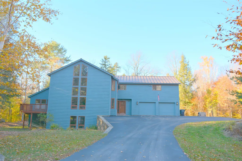 24 Hickory Overlook Enfield NH 03748