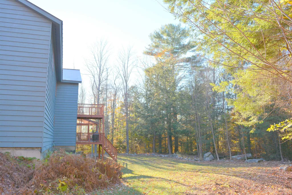 24 Hickory Overlook Enfield NH 03748