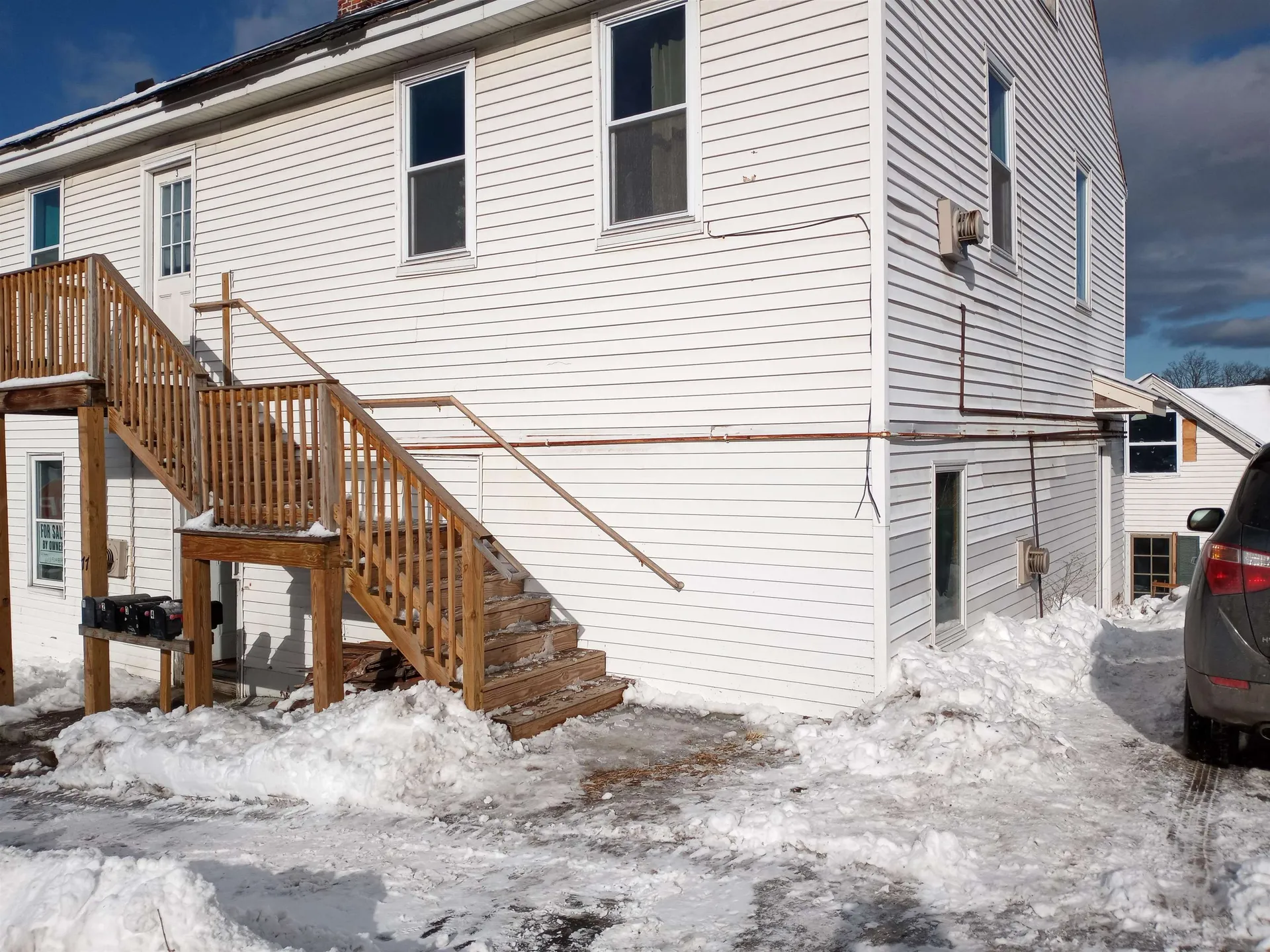 77 Central Street Claremont NH 03743