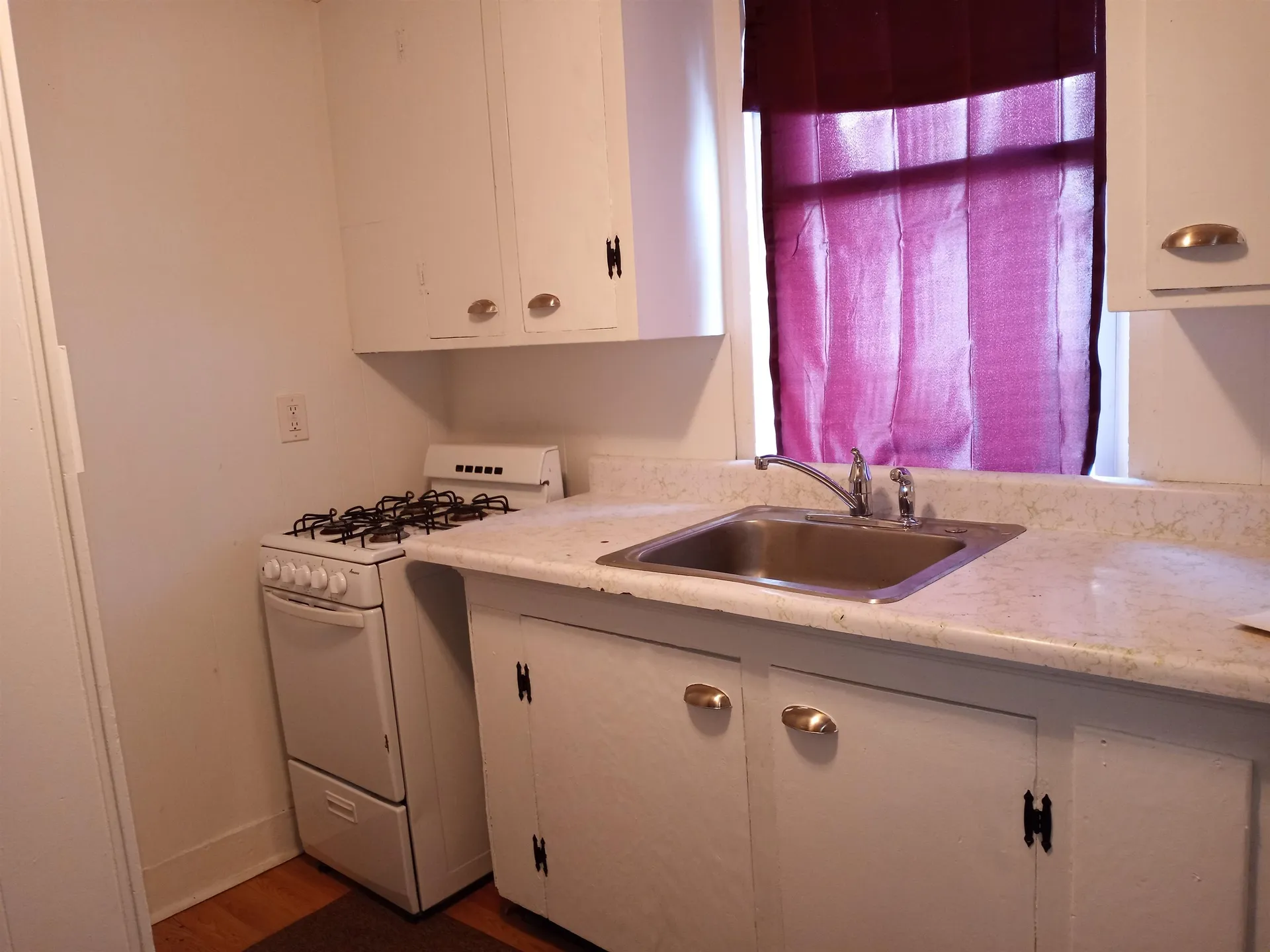 77 Central Street Claremont NH 03743