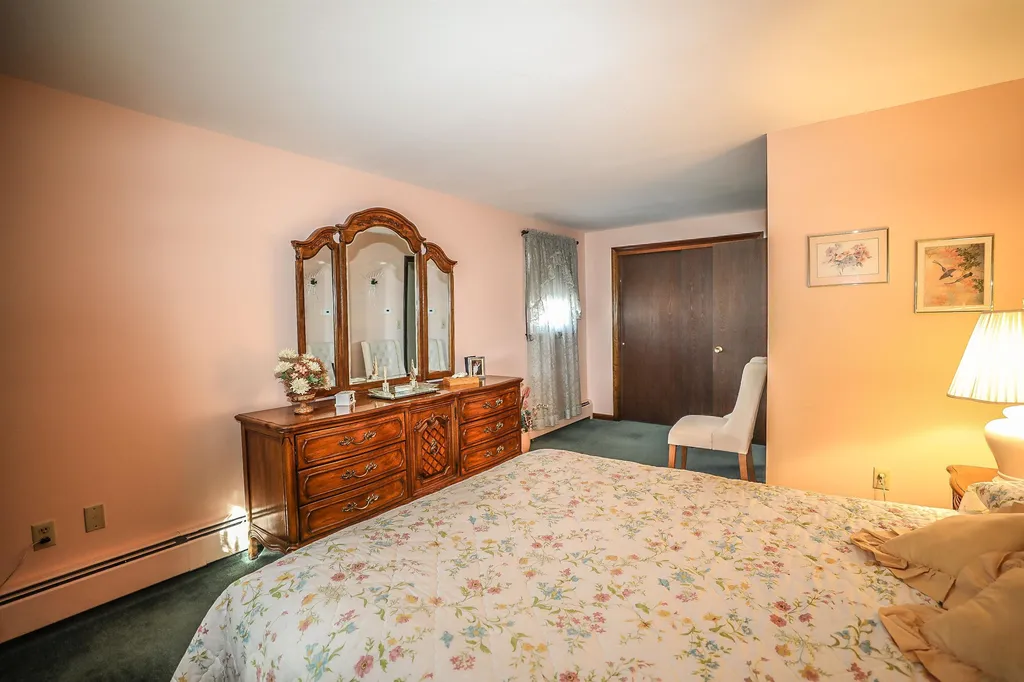 34 Cannon Drive Nashua NH 03062