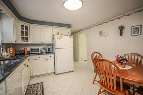 34 Cannon Drive Nashua NH 03062
