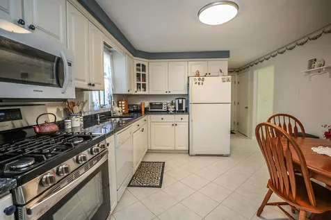 34 Cannon Drive Nashua NH 03062