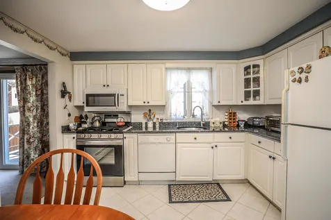34 Cannon Drive Nashua NH 03062