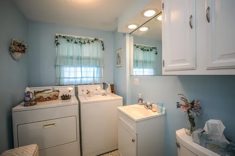 34 Cannon Drive Nashua NH 03062
