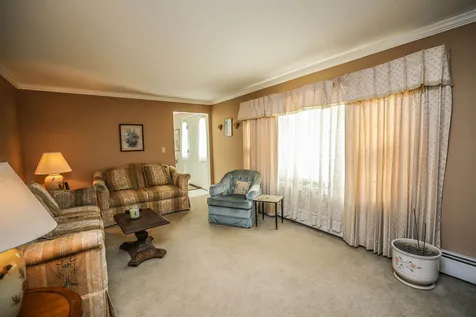 34 Cannon Drive Nashua NH 03062