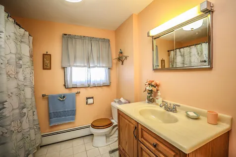 34 Cannon Drive Nashua NH 03062