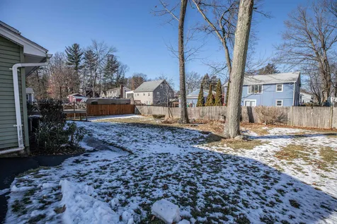 34 Cannon Drive Nashua NH 03062