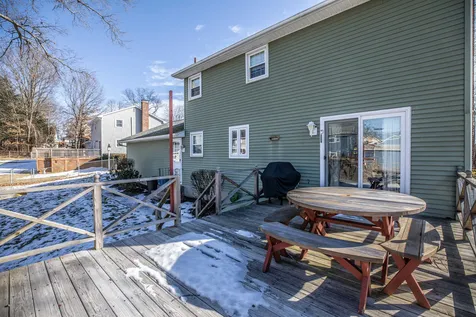34 Cannon Drive Nashua NH 03062