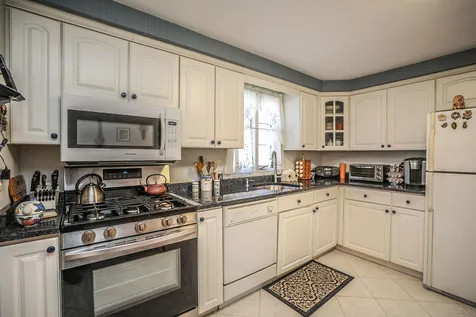 34 Cannon Drive Nashua NH 03062