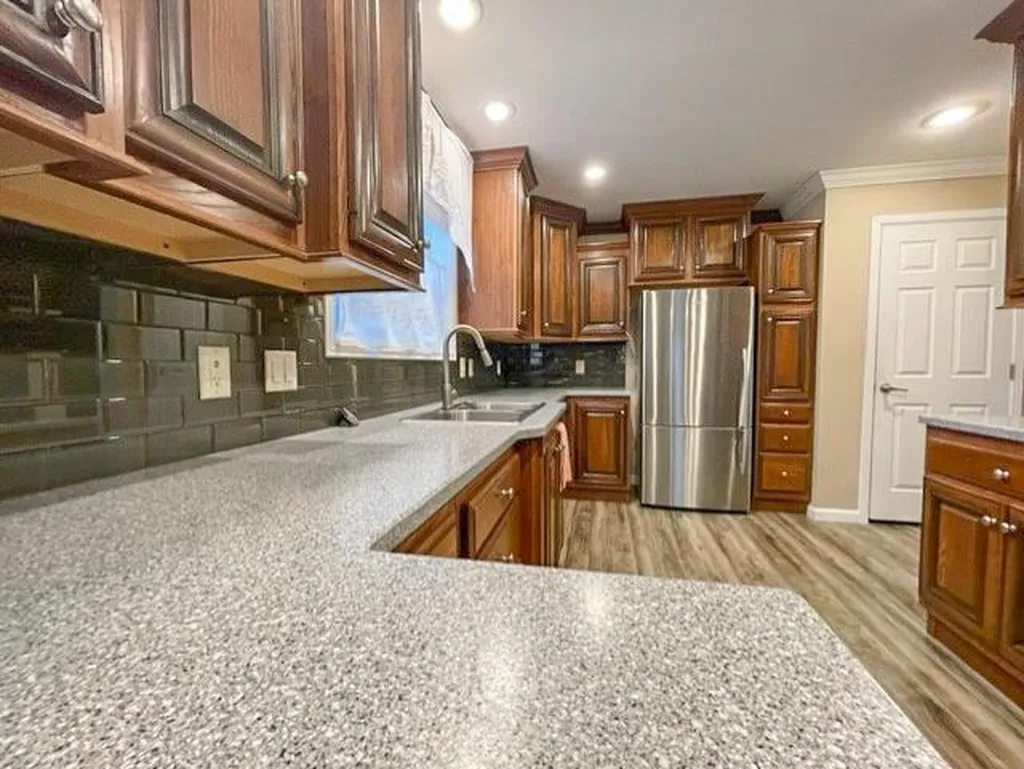 172 Codfish Corner Road Portsmouth NH 03801