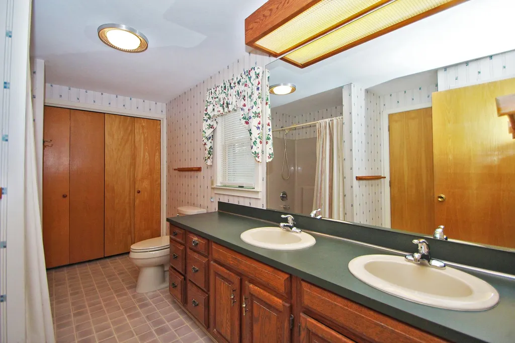 39 Bucks Hill Road Durham NH 03824
