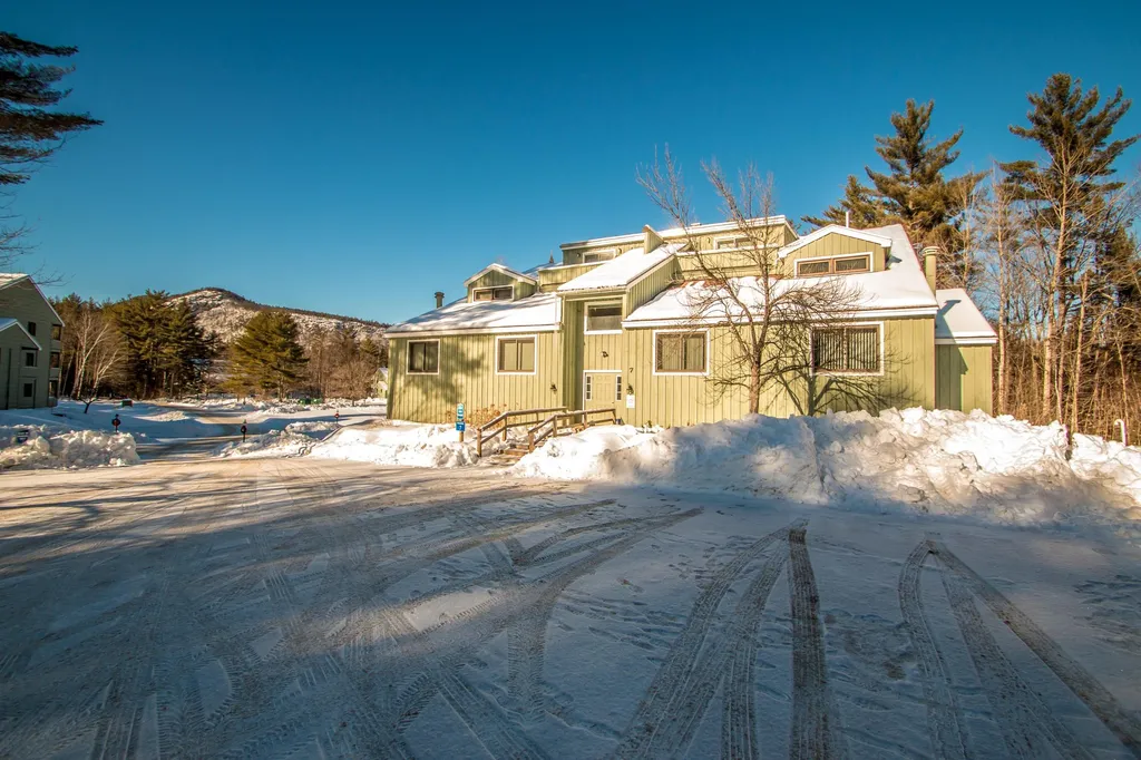 7 Seasons At Attitash Road Bartlett NH 03812