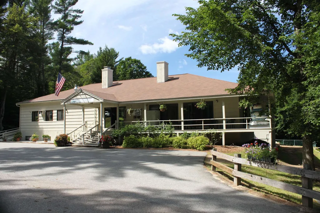 7 Seasons At Attitash Road Bartlett NH 03812