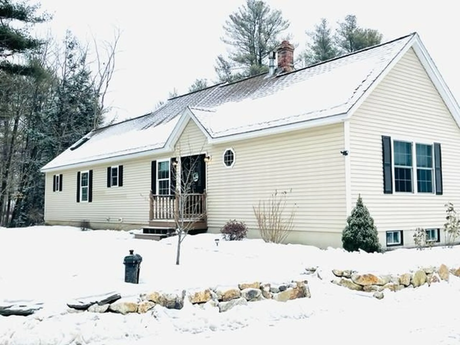 8 Mountain Road Deerfield NH 03037