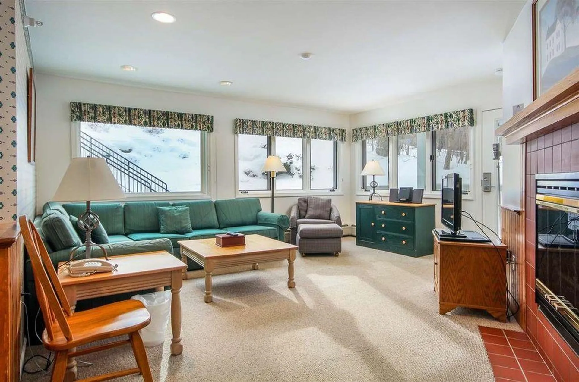 24/b Willows Cambridge VT 05464