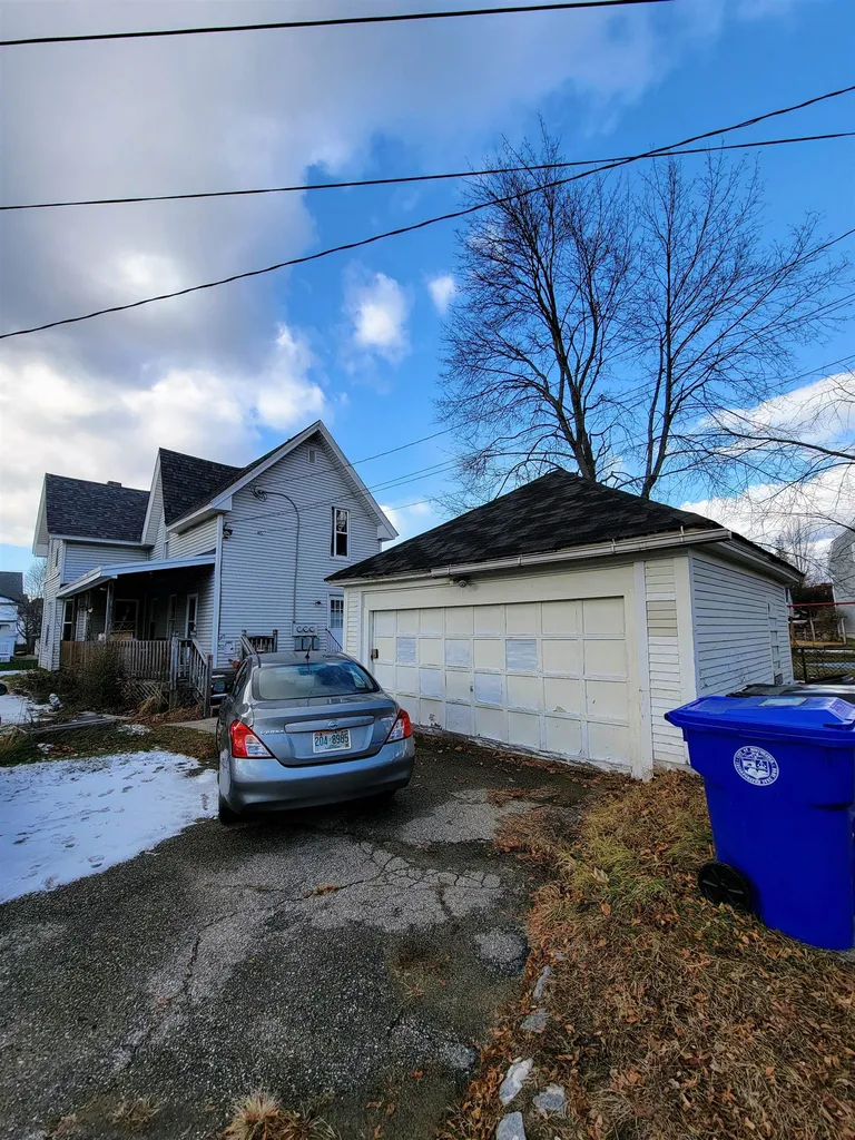 369 Walnut Street Manchester NH 03104