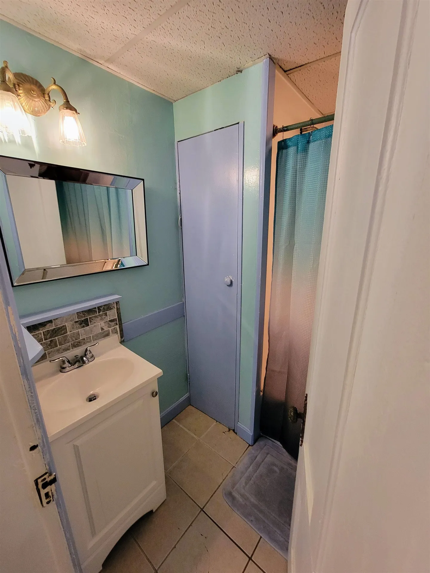 369 Walnut Street Manchester NH 03104