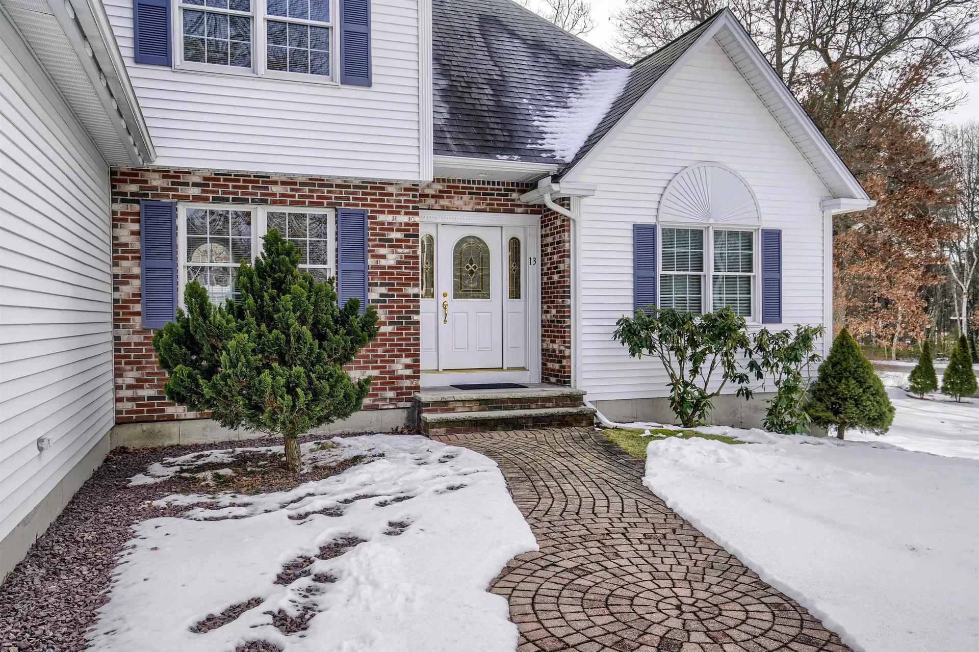 13 Ellsworth Lane Pelham NH 03076