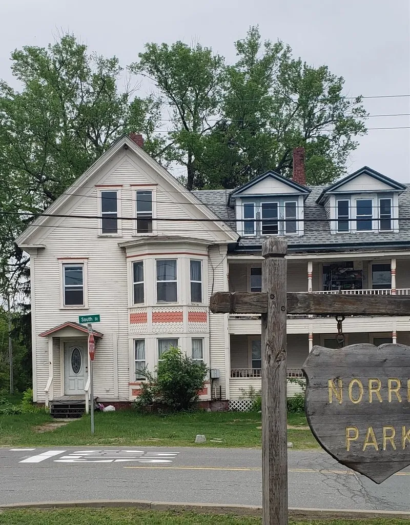 5 South Street Lyndon VT 05851