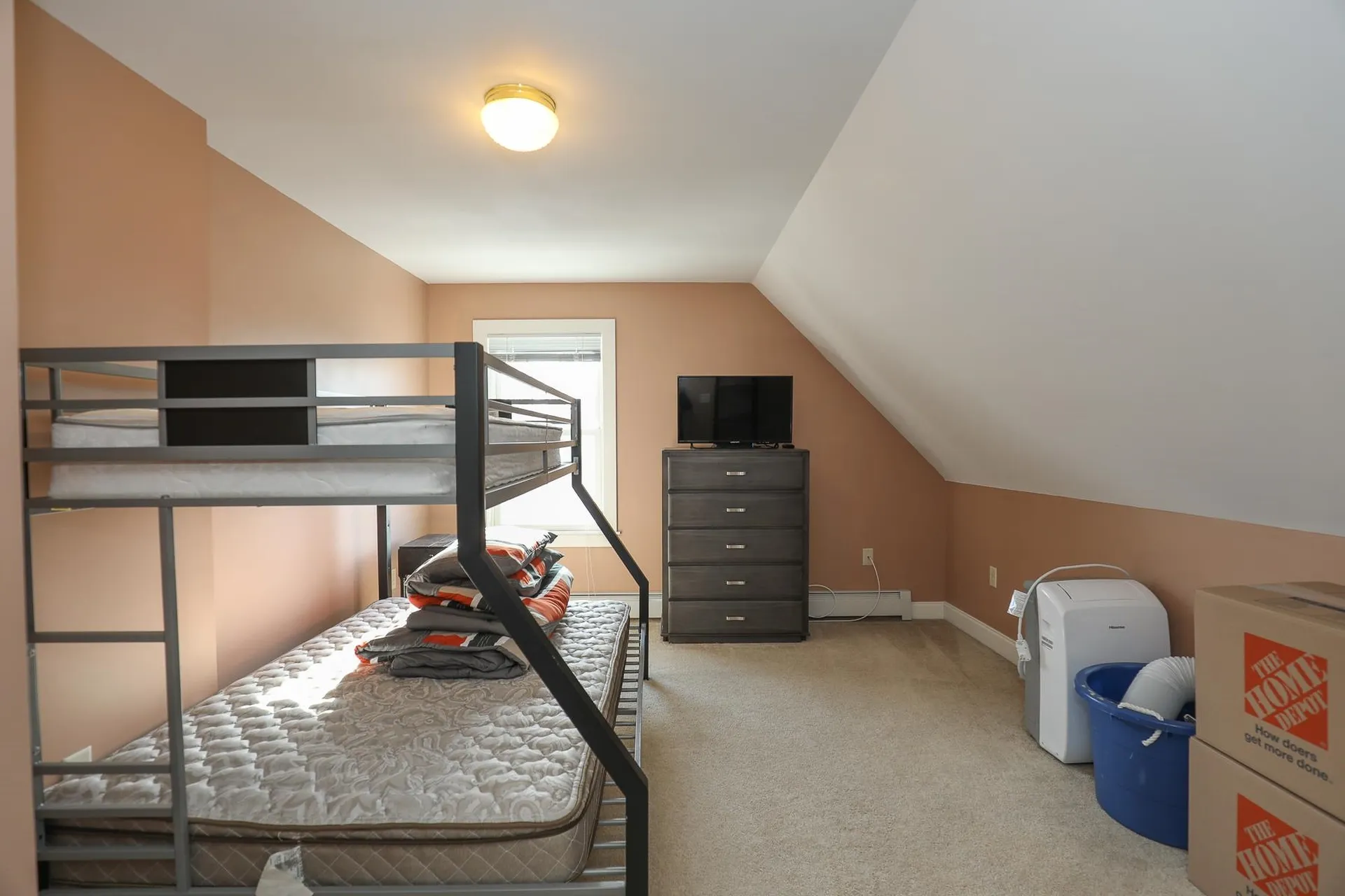 282 Myrtle Street Manchester NH 03104