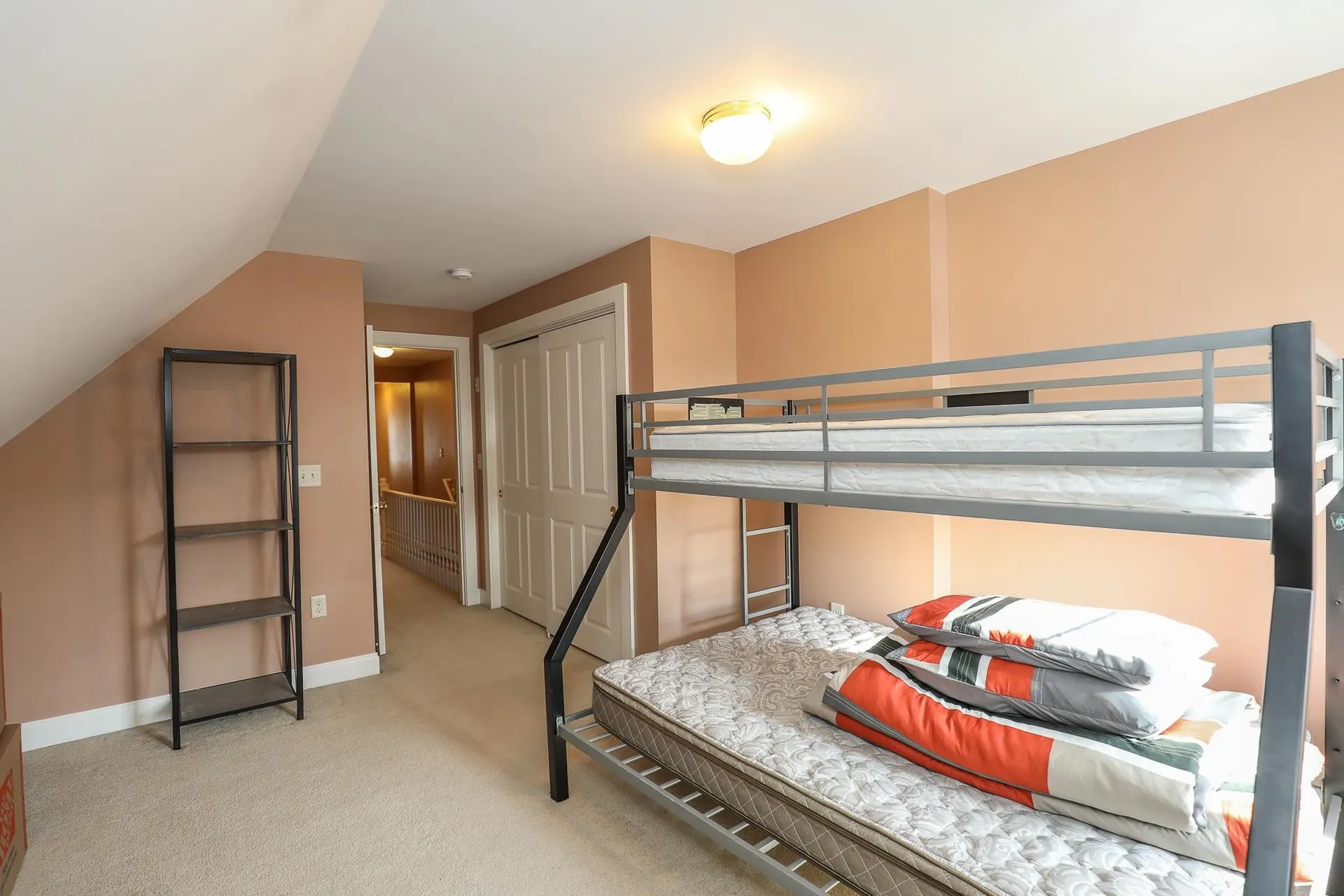282 Myrtle Street Manchester NH 03104