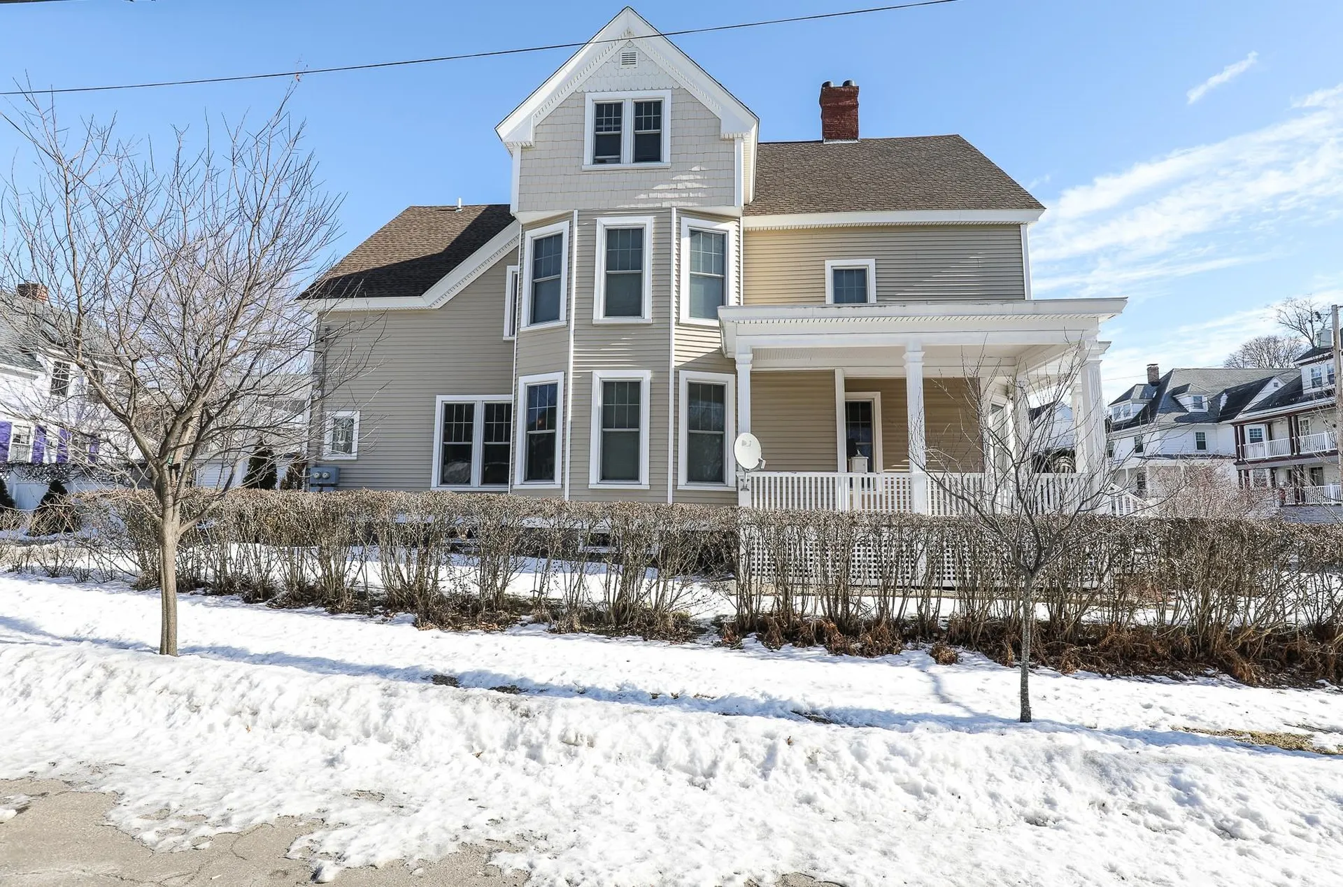 282 Myrtle Street Manchester NH 03104