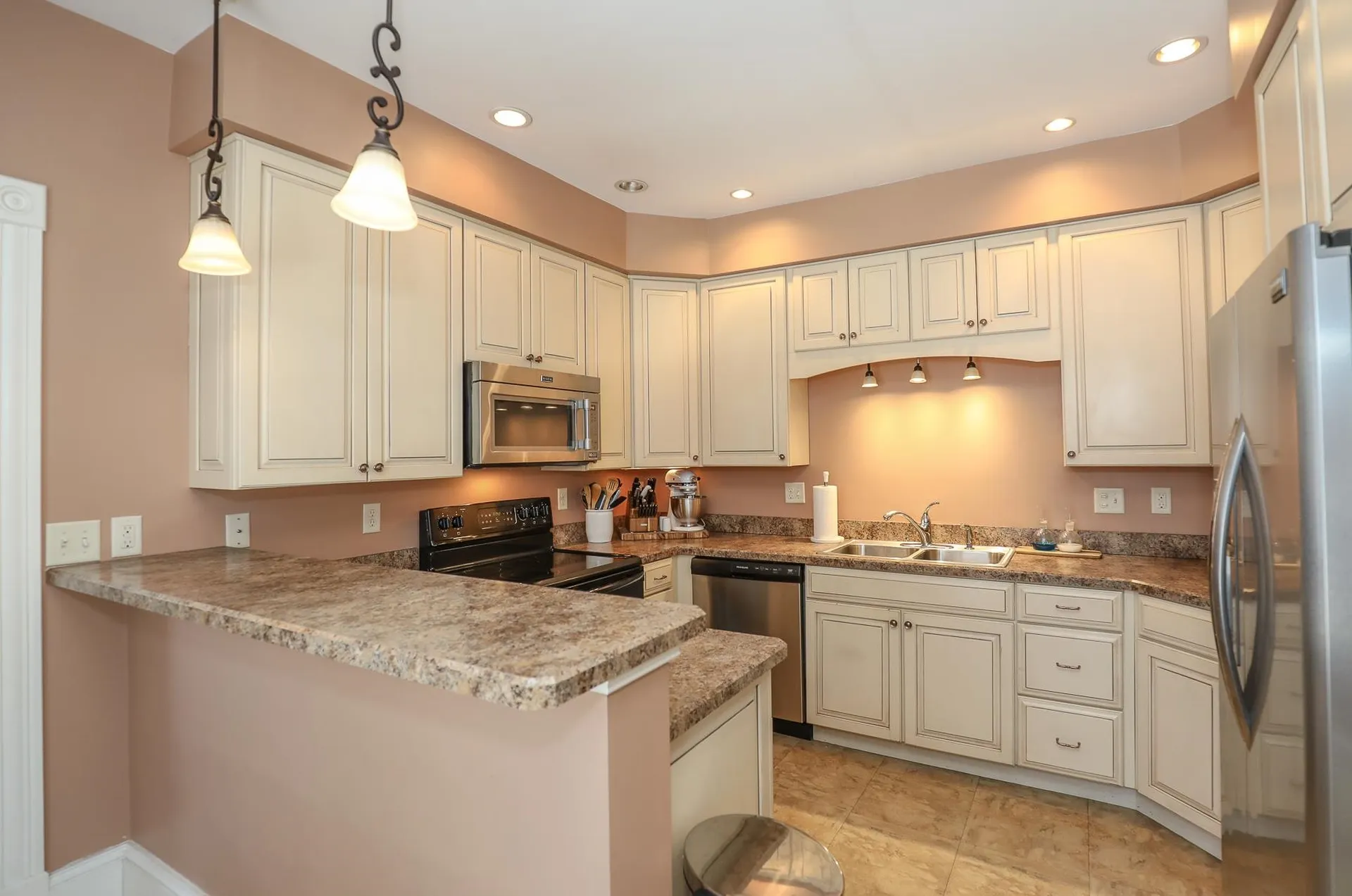 282 Myrtle Street Manchester NH 03104