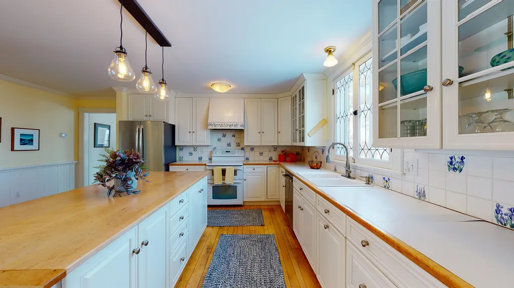 4655 Snake Mountain Road Weybridge VT 05753