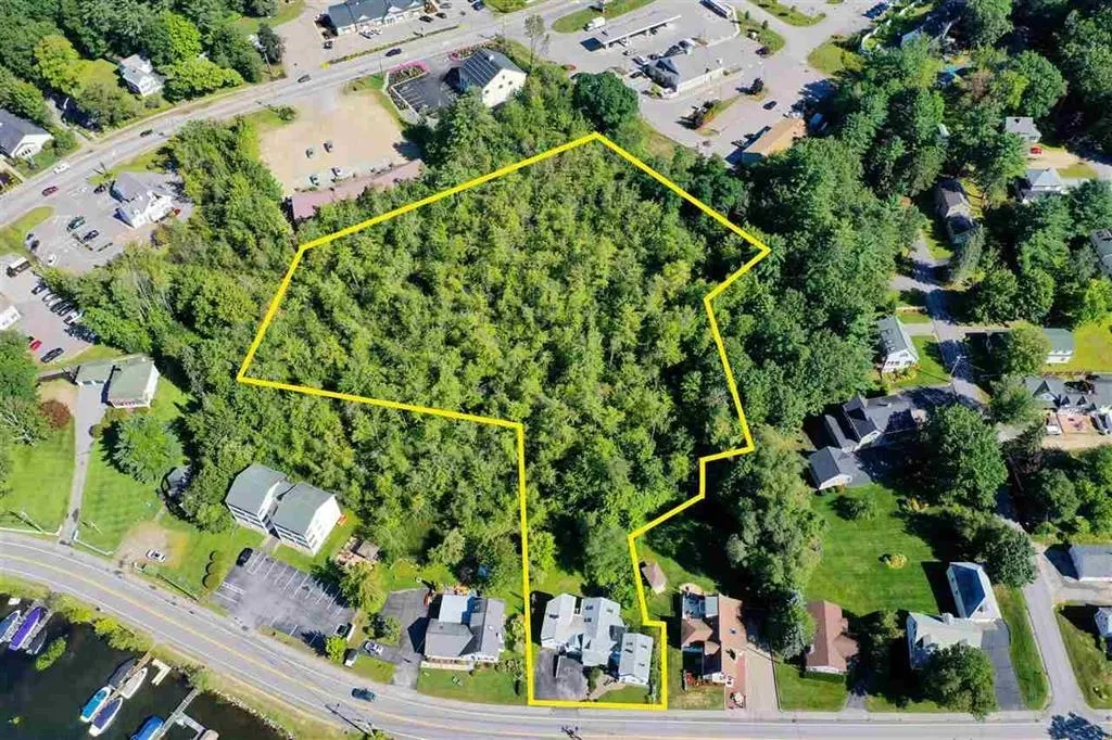 18 Pleasant Street Meredith NH 03253
