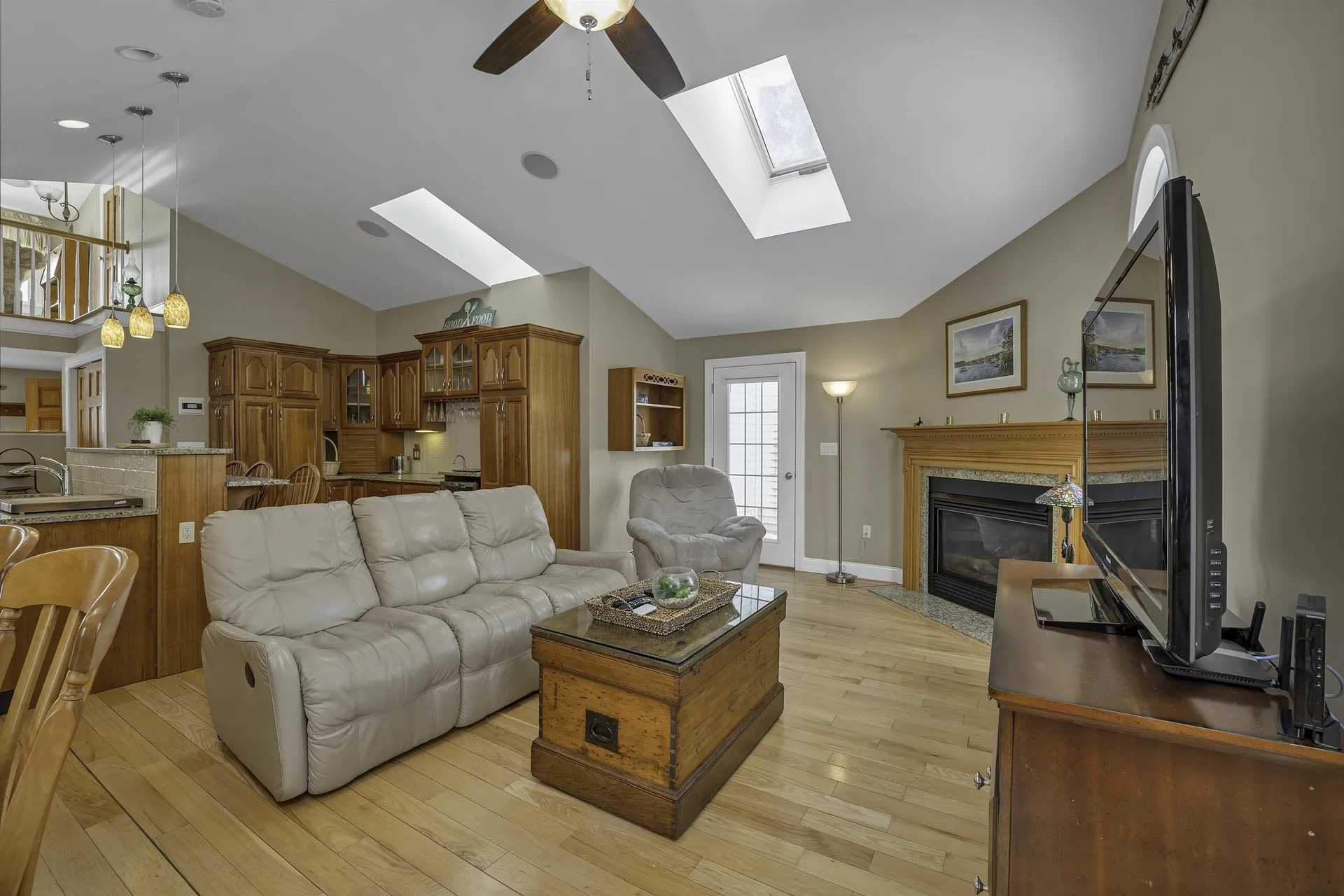 18 Pleasant Street Meredith NH 03253