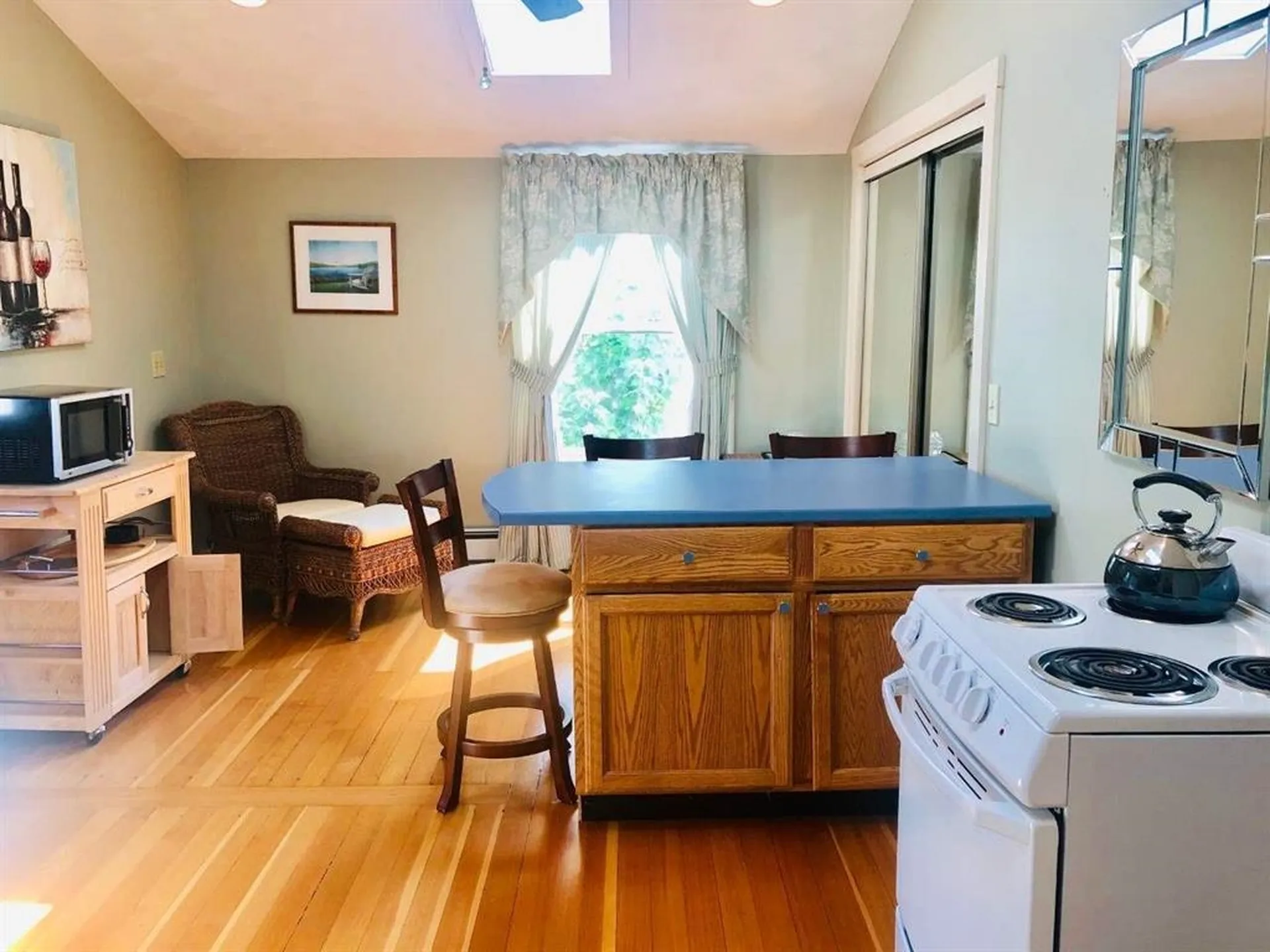 18 Pleasant Street Meredith NH 03253