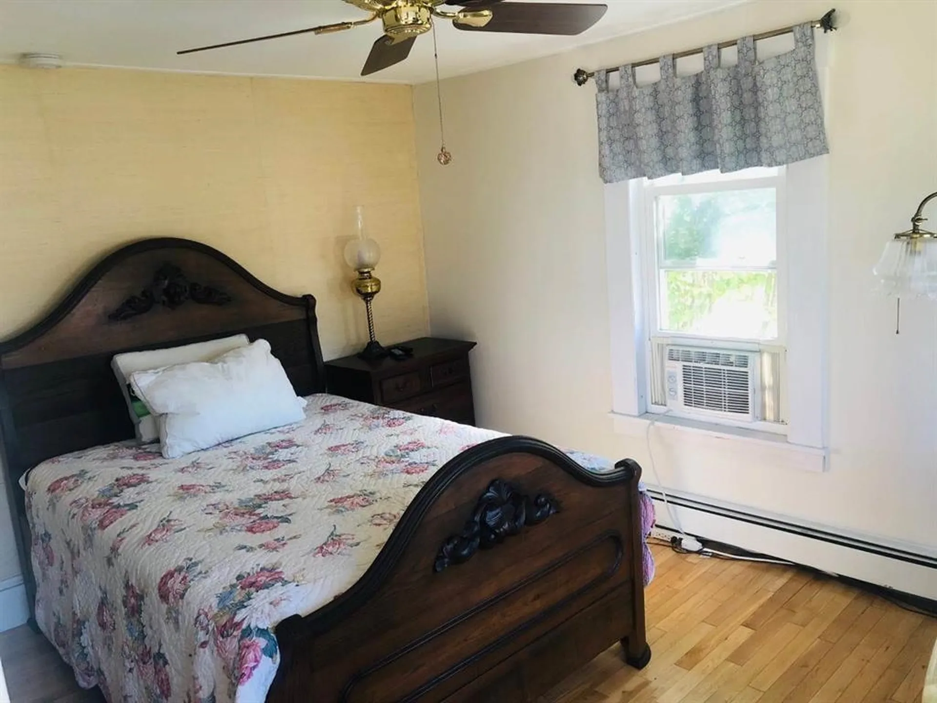 18 Pleasant Street Meredith NH 03253